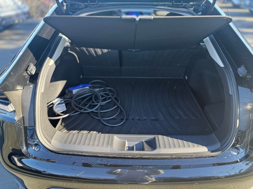 Certified 2025 Toyota Prius Plug-In Hybrid image 11