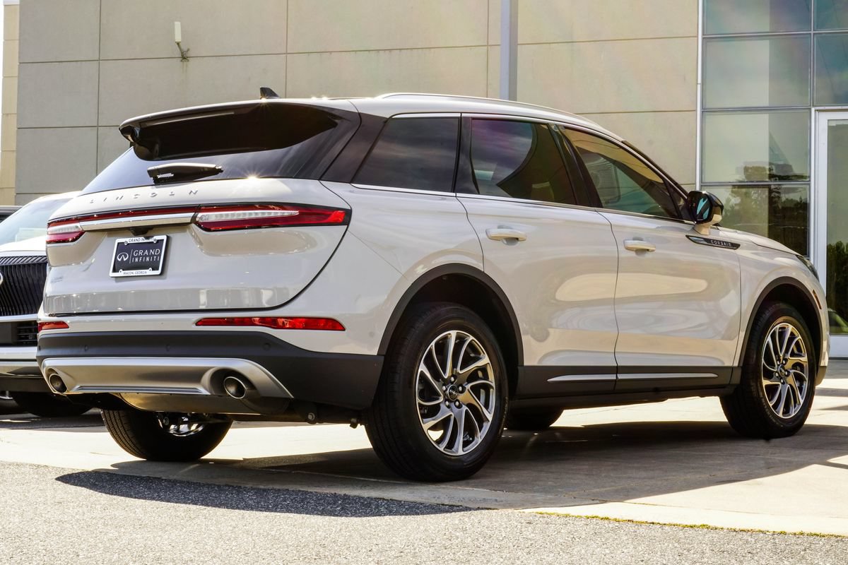 Used 2022 Lincoln Corsair FWD image 12