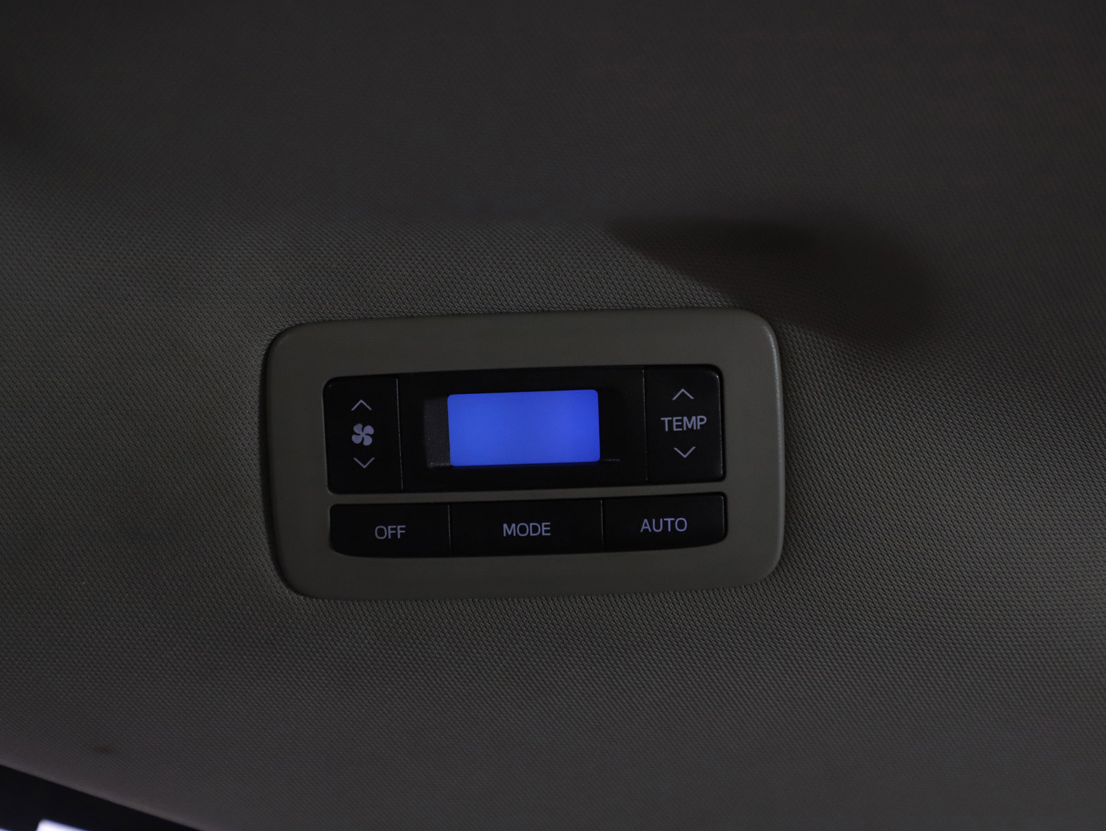 Used 2017 Toyota Sienna LE image 17