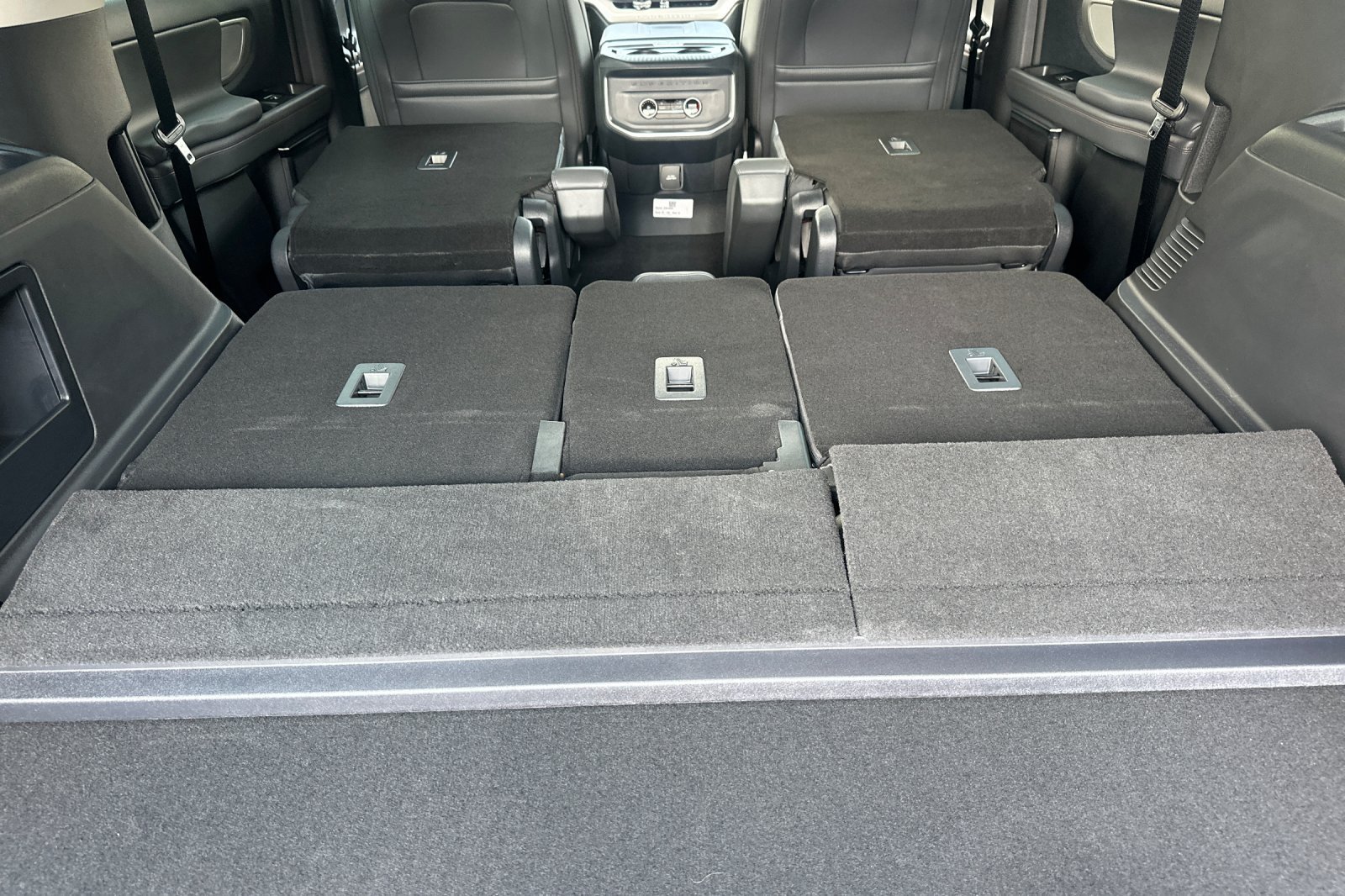 New 2025 Ford Expedition Active AWD/4WD image 16