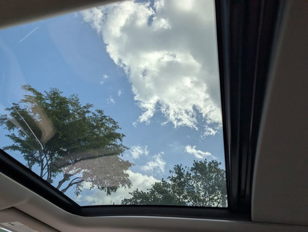 Used 2021 Toyota Highlander Platinum image 14