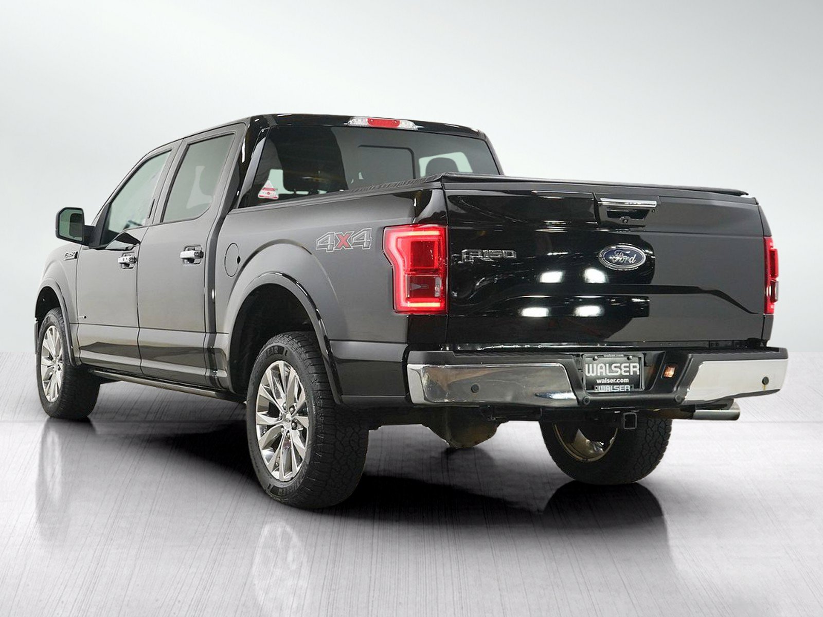 Used 2017 Ford F150 Lariat w/ Equipment Group 502A Luxury AWD/4WD image 3