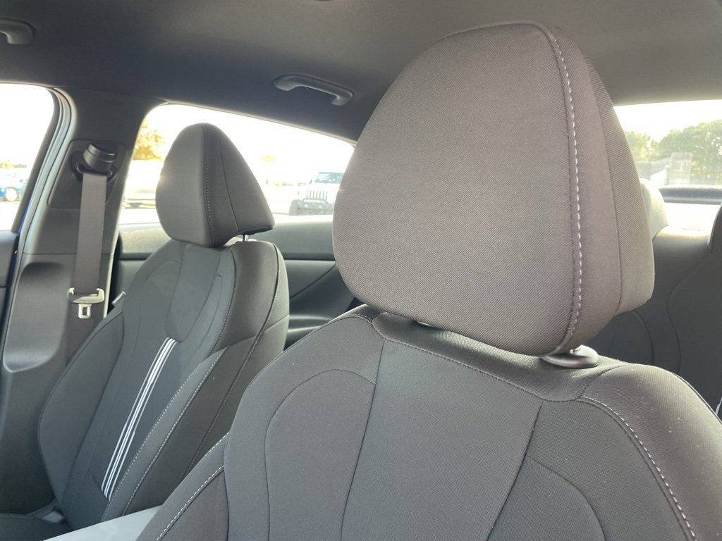 Used 2025 Hyundai Elantra Sport image 22
