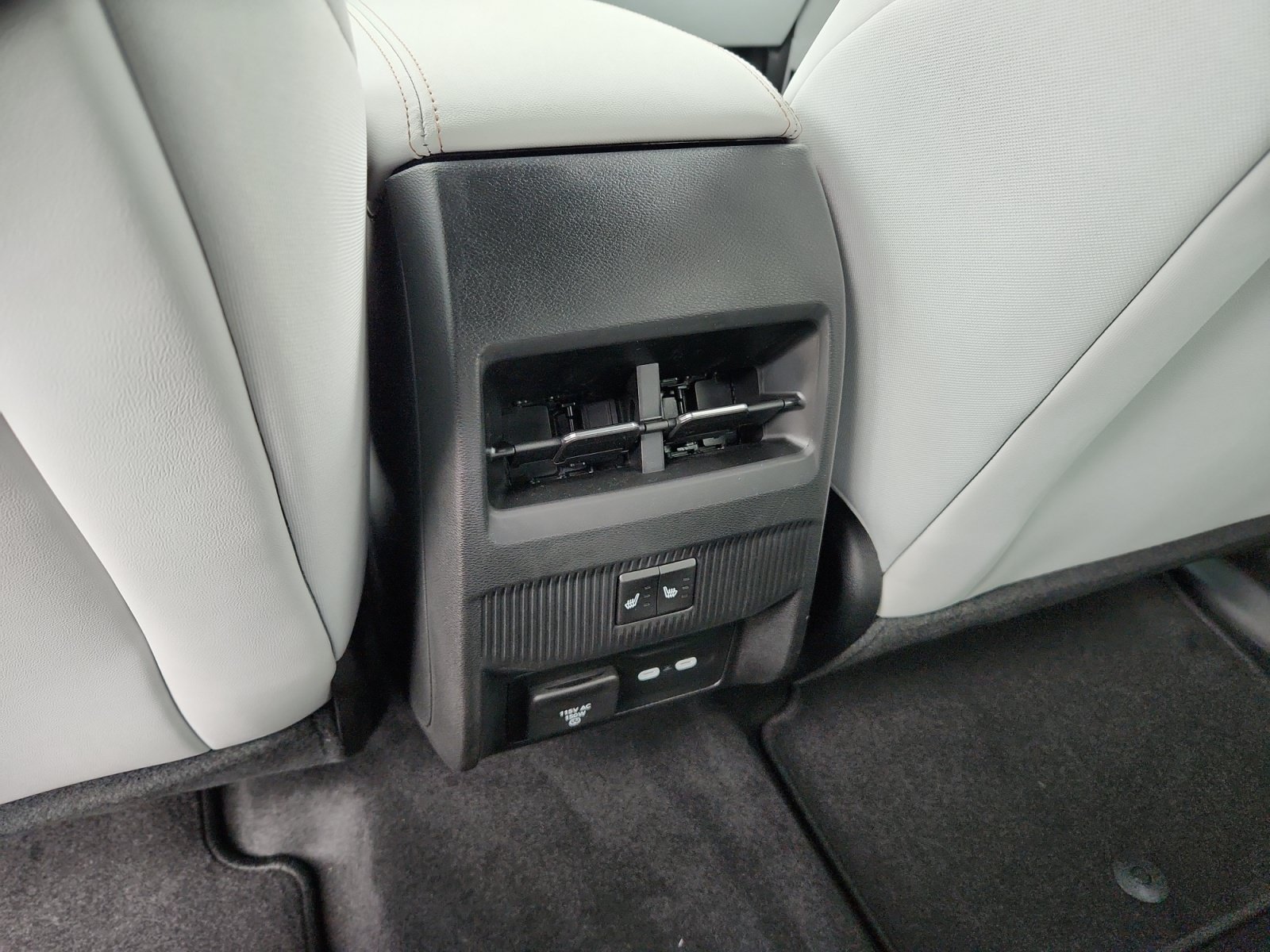 New 2026 Jeep Cherokee Limited AWD/4WD image 31