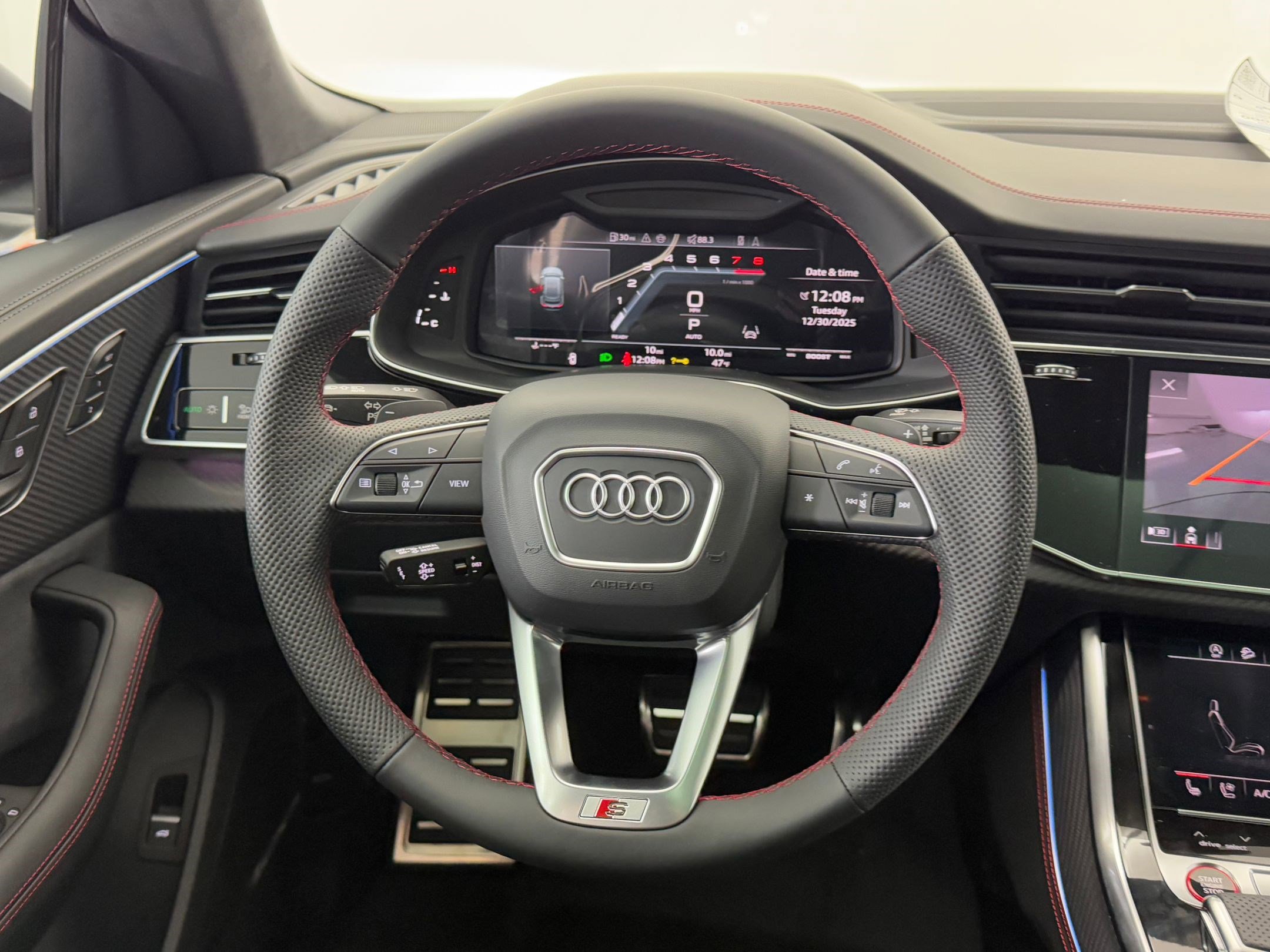 New 2026 Audi SQ8 Prestige image 18