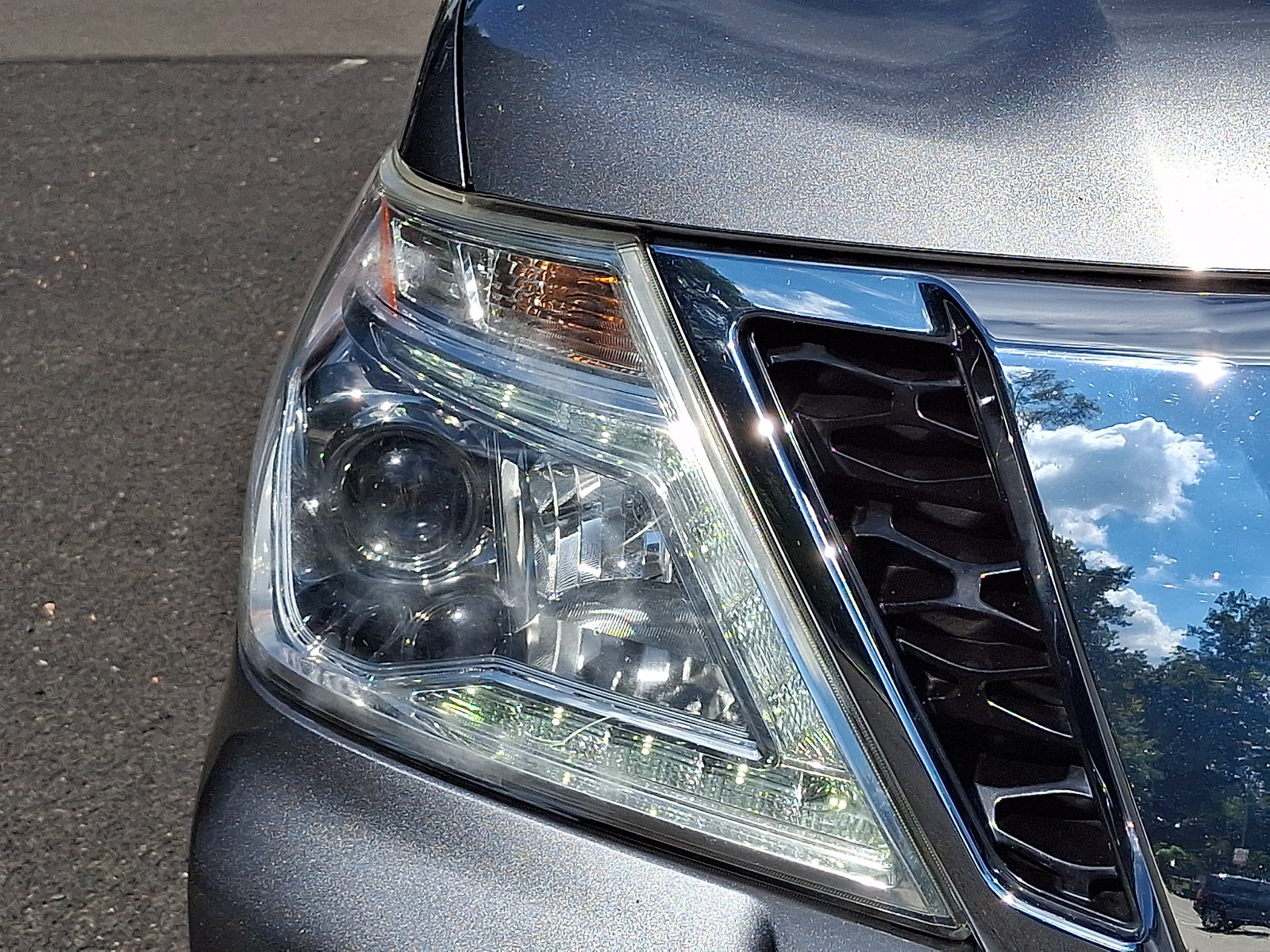 Used 2017 Nissan Armada Platinum AWD/4WD image 9