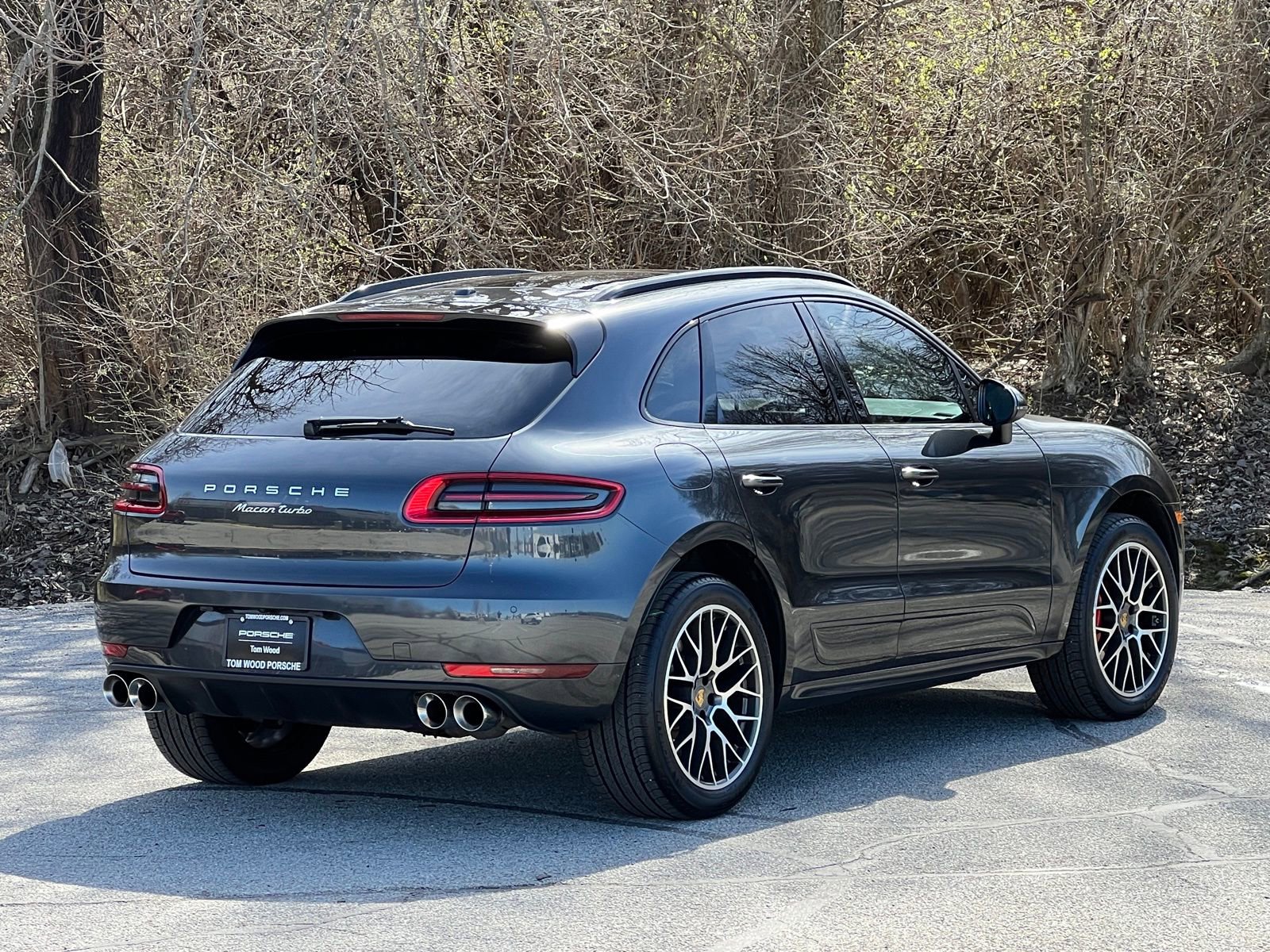 Used 2017 Porsche Macan Turbo image 6