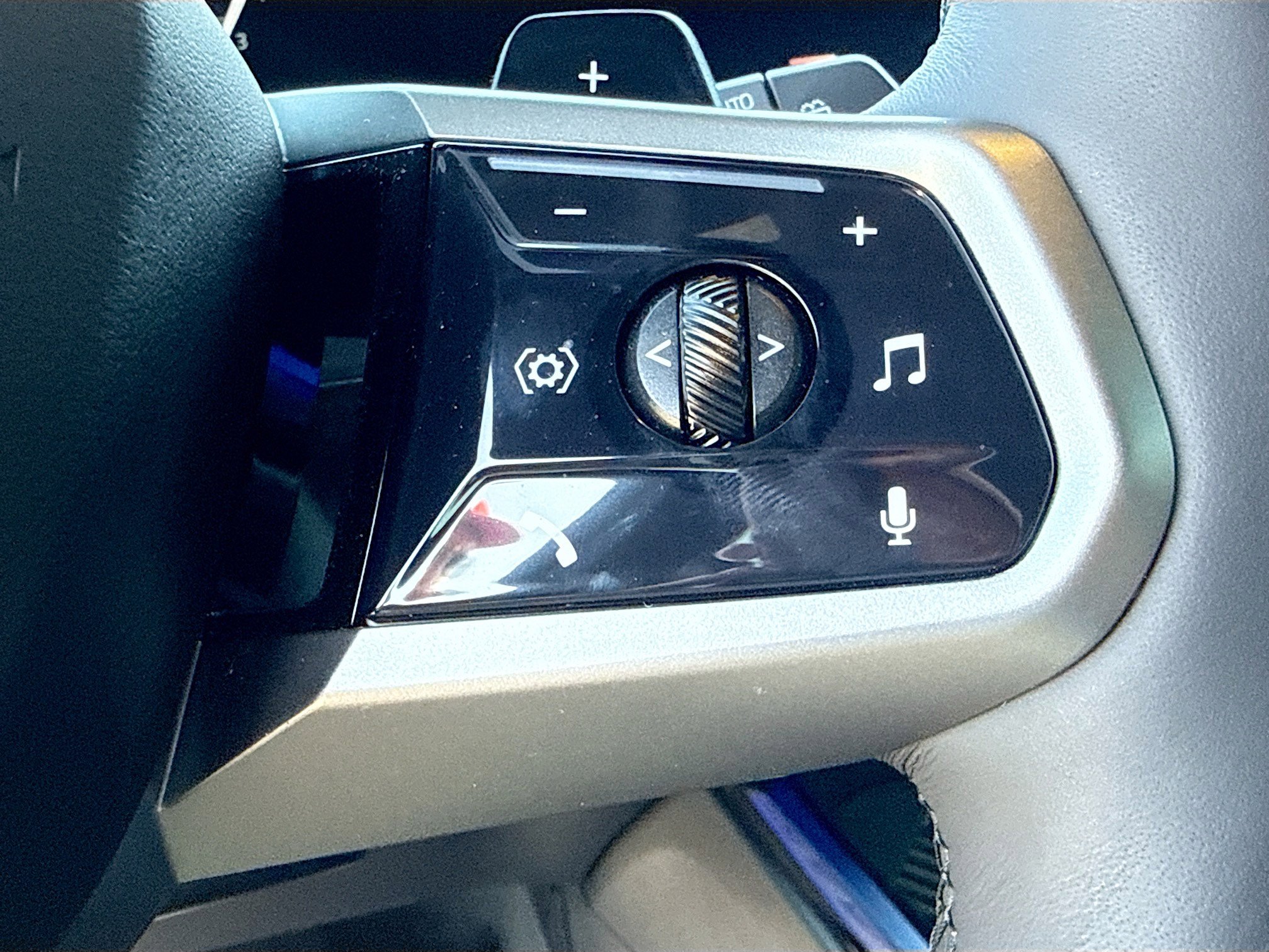 Used 2026 BMW X3 xDrive30 w/ M Sport Package AWD/4WD image 39