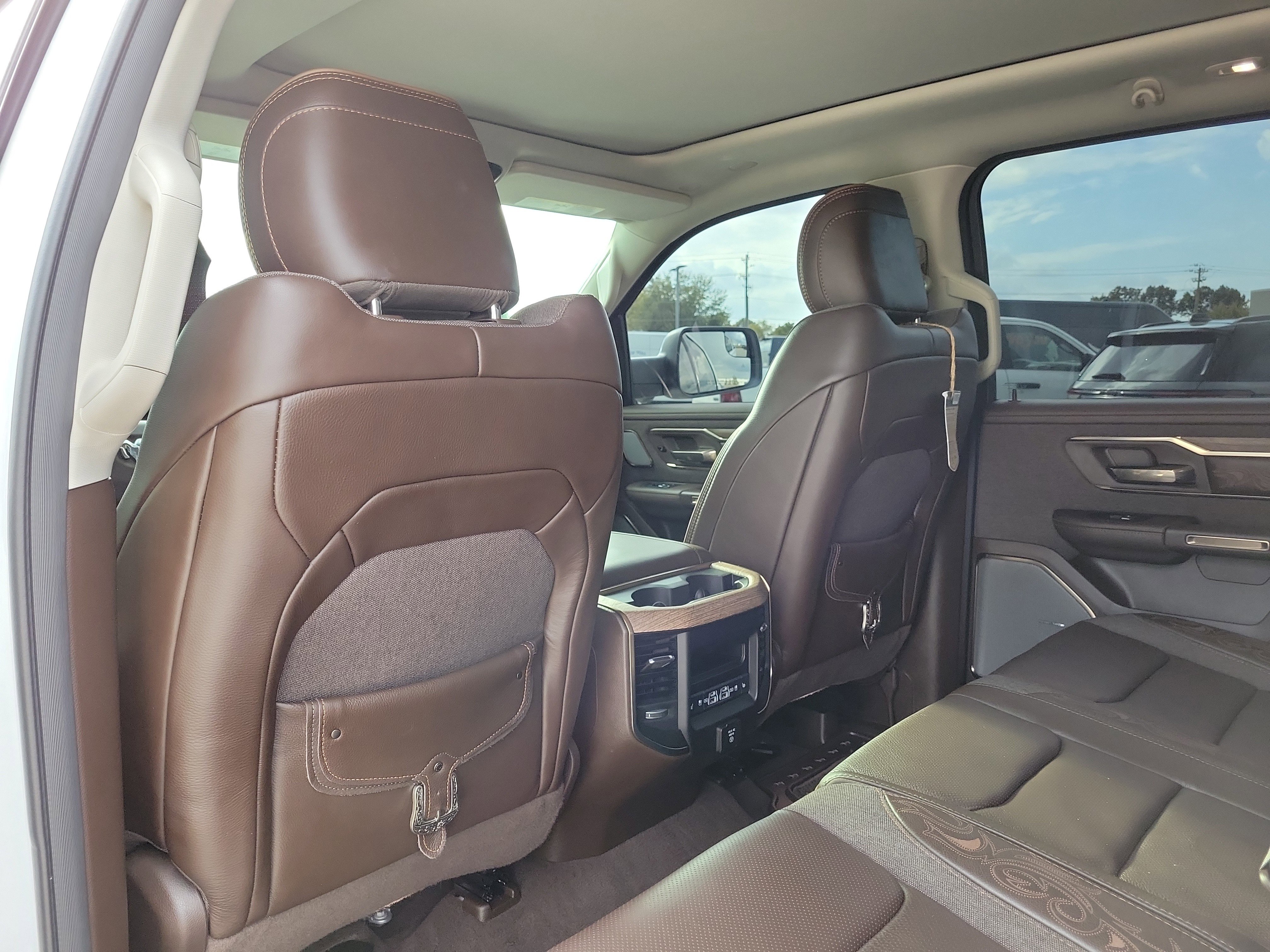 Used 2025 RAM 1500 Limited w/ Trailer Tow Group image 13