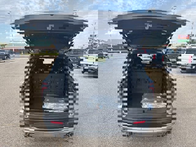 New 2026 Chevrolet Traverse LT w/ Driver Confidence Package image 8