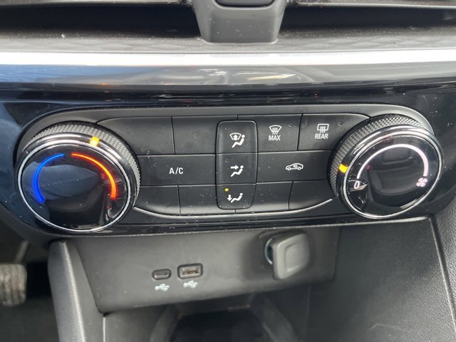 Used 2024 Buick Encore GX Sport Touring image 21