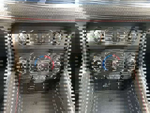 Used 2023 Chevrolet Tahoe RST image 34