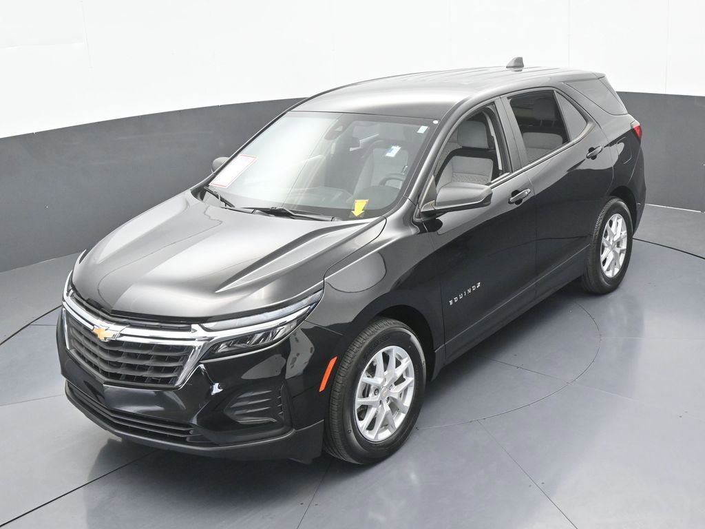 Used 2023 Chevrolet Equinox LS w/ Driver Confidence II Package image 42