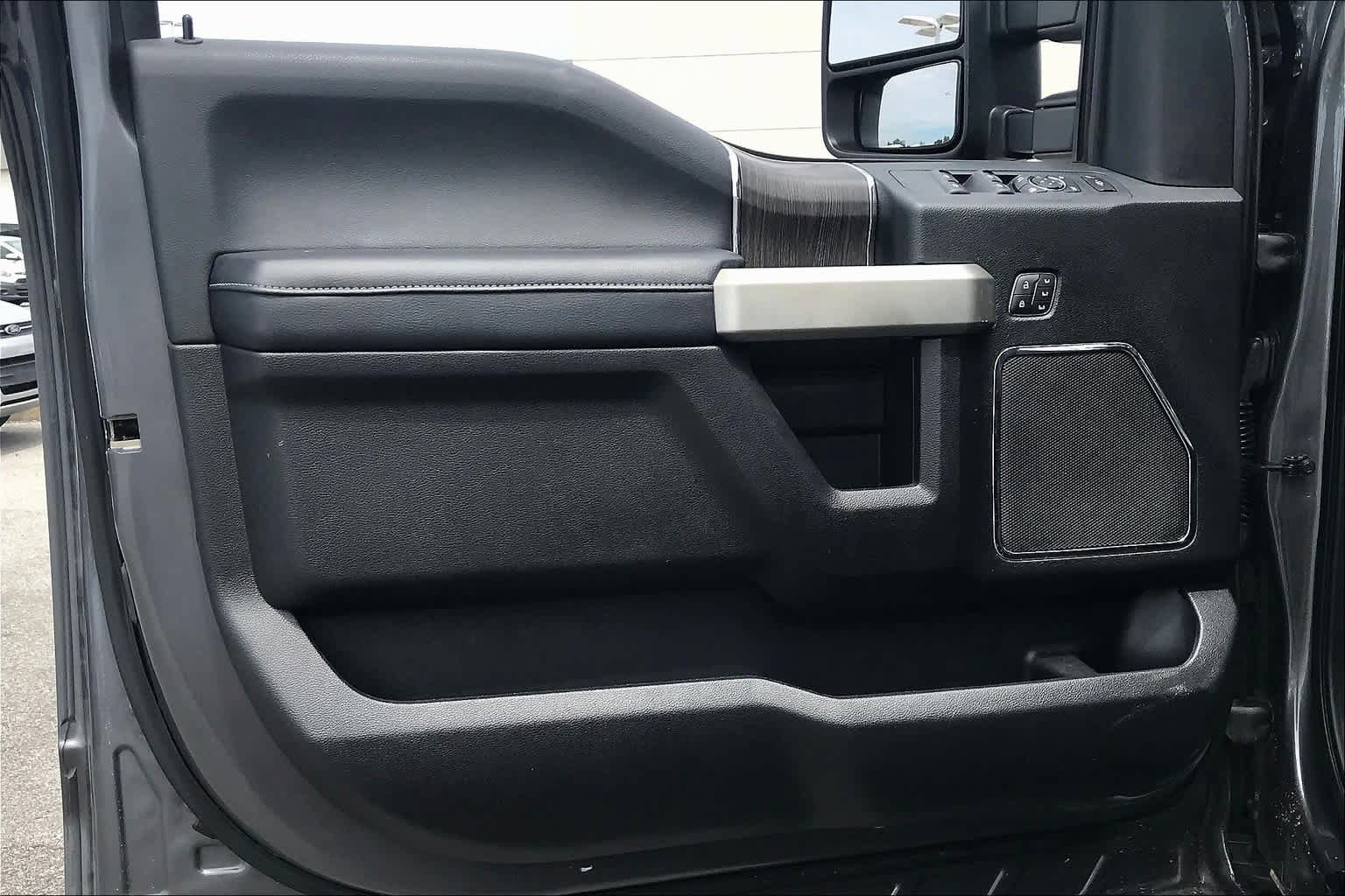Used 2021 Ford F250 Lariat AWD/4WD image 21