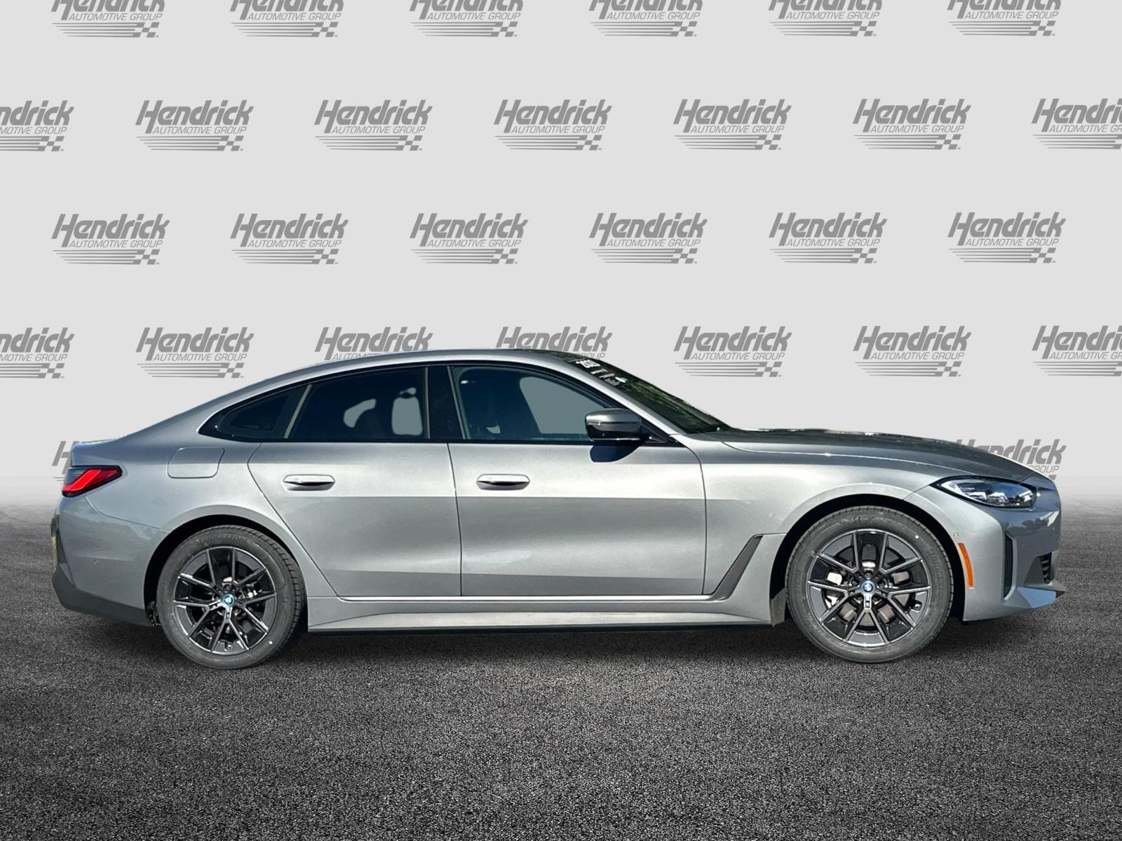 Certified 2023 BMW i4 eDrive40 w/ Premium Package RWD image 3