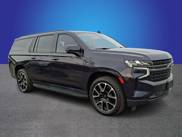 Used 2022 Chevrolet Suburban RST w/ Sport Performance Package image 2