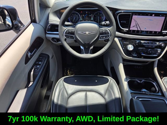 Used 2022 Chrysler Pacifica Limited w/ Uconnect Theater Family Group AWD/4WD image 13