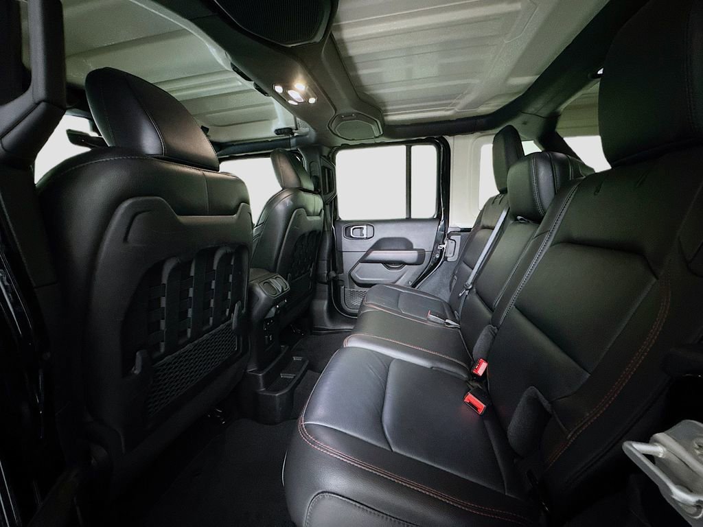 Used 2022 Jeep Wrangler Unlimited Rubicon w/ Cold Weather Group image 20