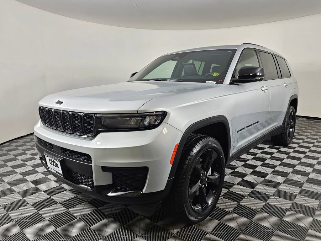 Used 2023 Jeep Grand Cherokee L Laredo AWD/4WD image 7