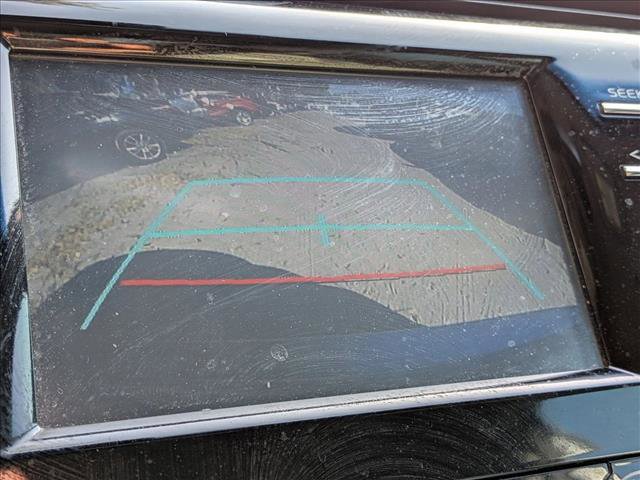 Used 2019 Toyota Camry SE image 6