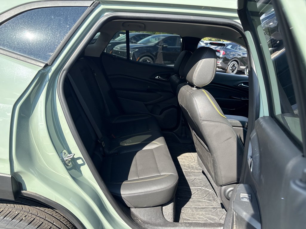 Used 2025 Chevrolet Trax ACTIV w/ Driver Confidence Package FWD image 27
