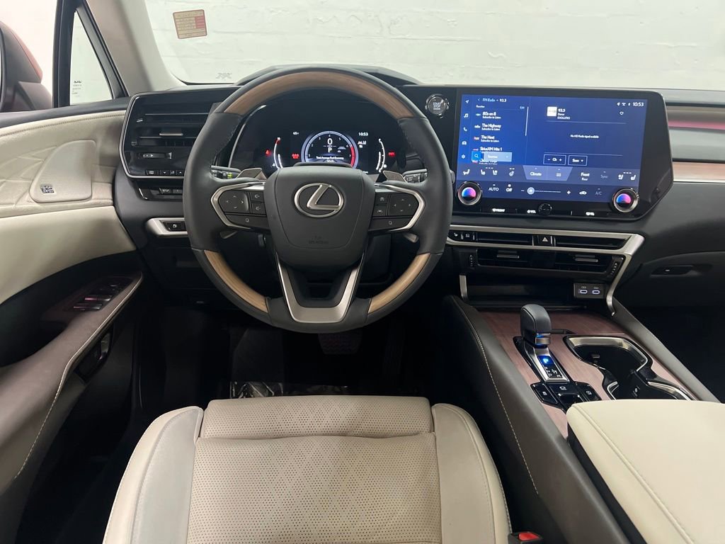 Used 2023 Lexus RX 350 350 Luxury w/ Cold Area Package image 15