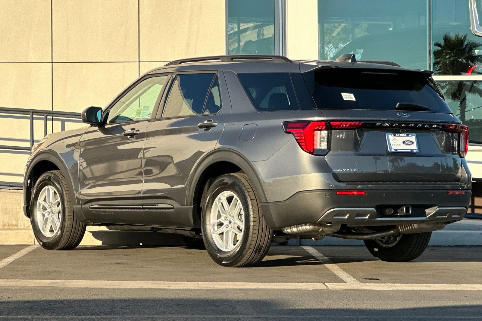 New 2026 Ford Explorer Active w/ Active Comfort Package image 5