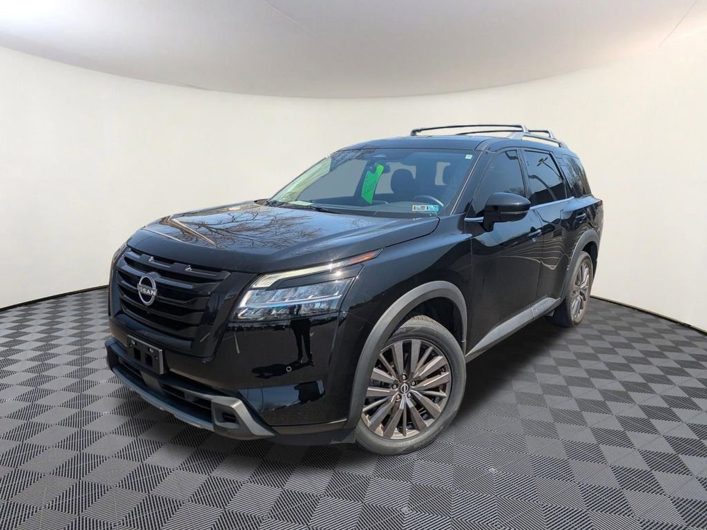Used 2023 Nissan Pathfinder SL w/ SL Premium Package