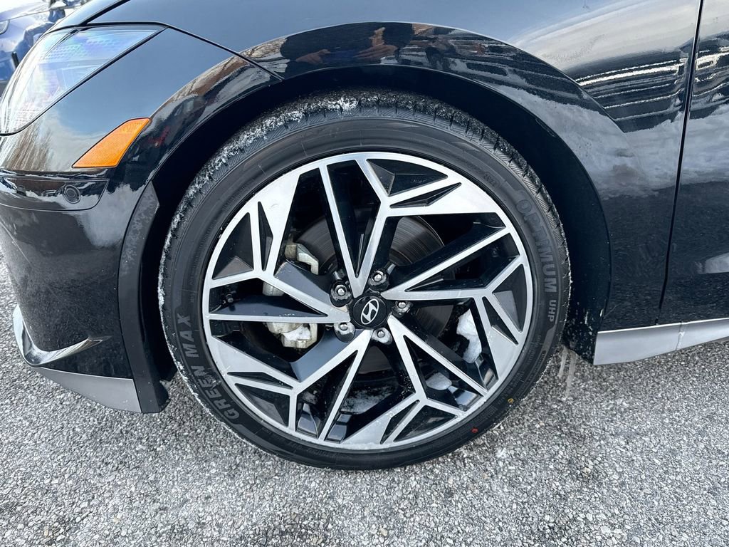 Used 2023 Hyundai Ioniq 6 Limited image 19