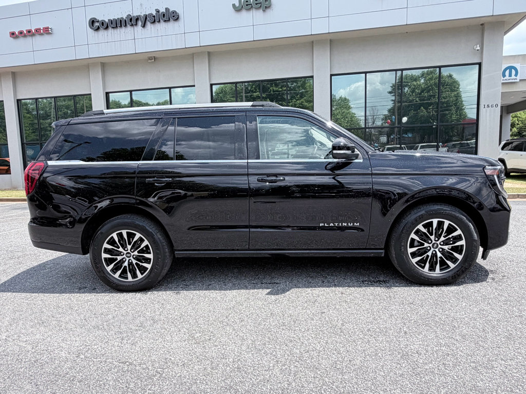 Used 2025 Ford Expedition Platinum AWD/4WD image 4