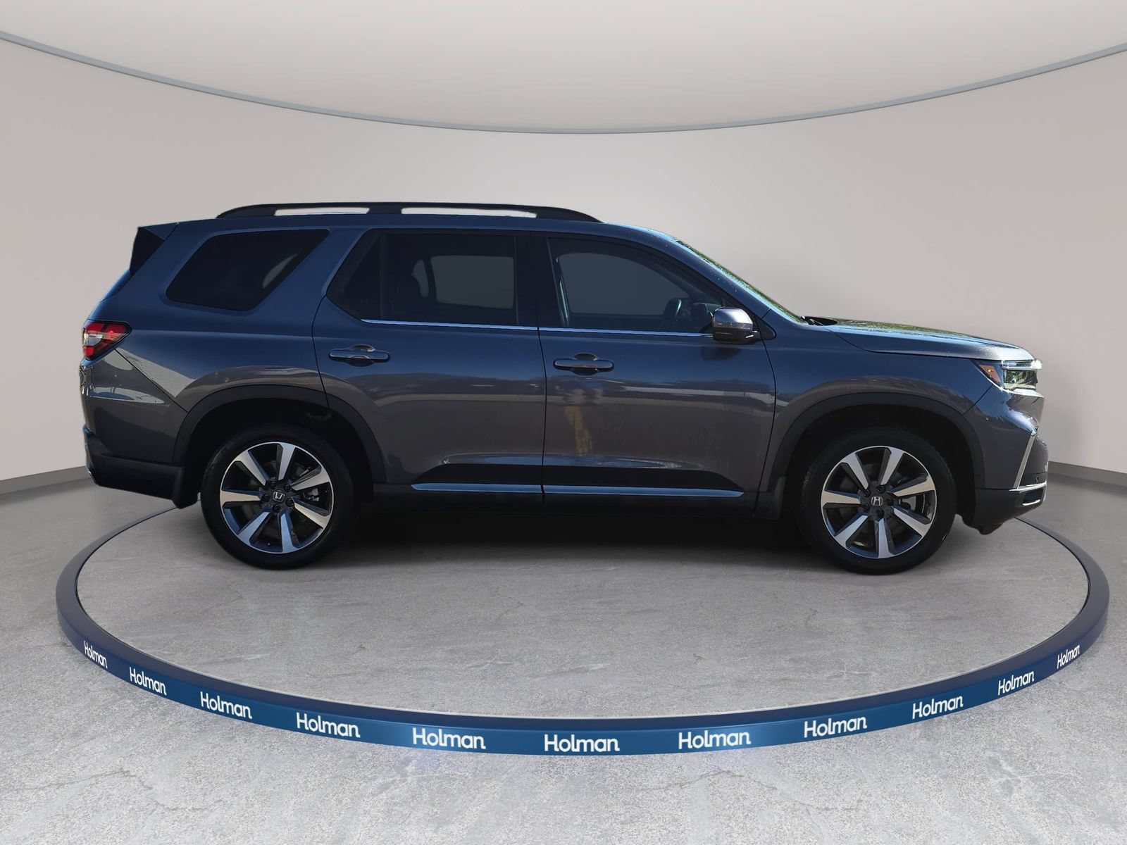 Used 2024 Honda Pilot Touring image 5