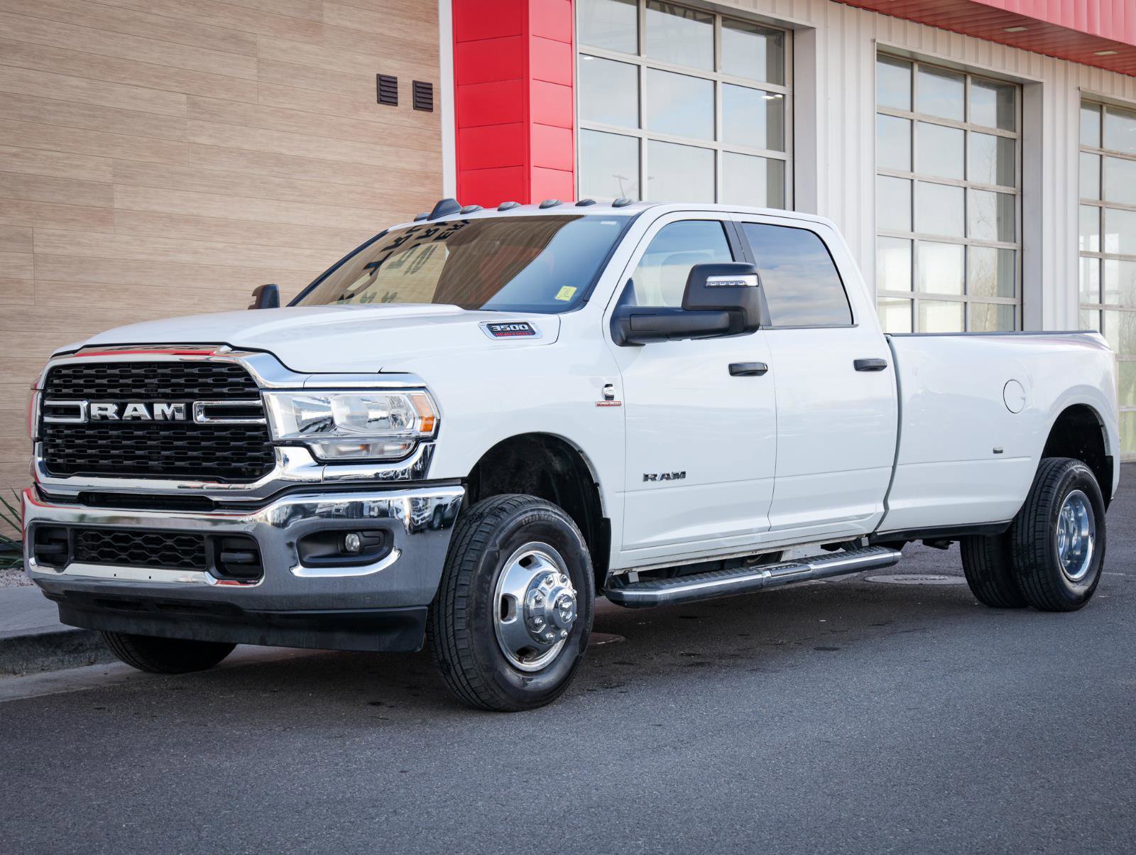 Used 2024 RAM 3500 Big Horn image 8