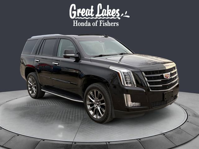 Used 2019 Cadillac Escalade Luxury w/ Escalade Sport Edition AWD/4WD image 7
