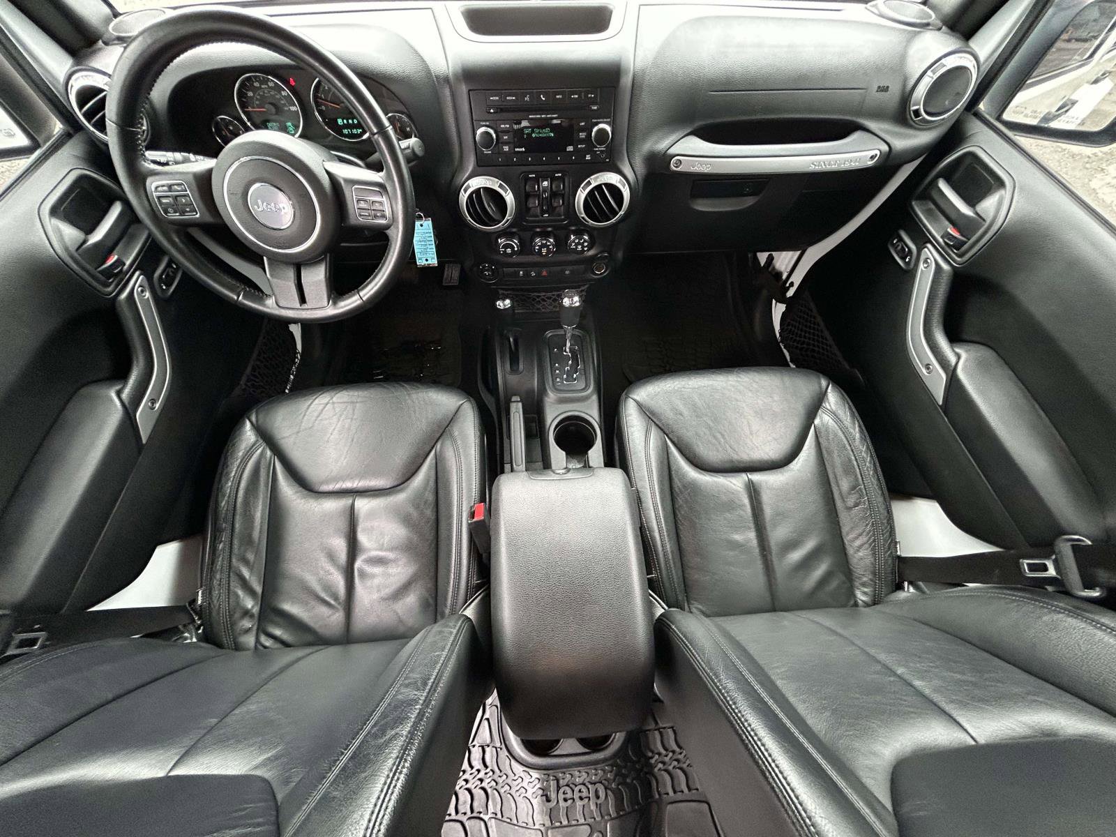 Used 2017 Jeep Wrangler Unlimited Sahara w/ Connectivity Group image 13