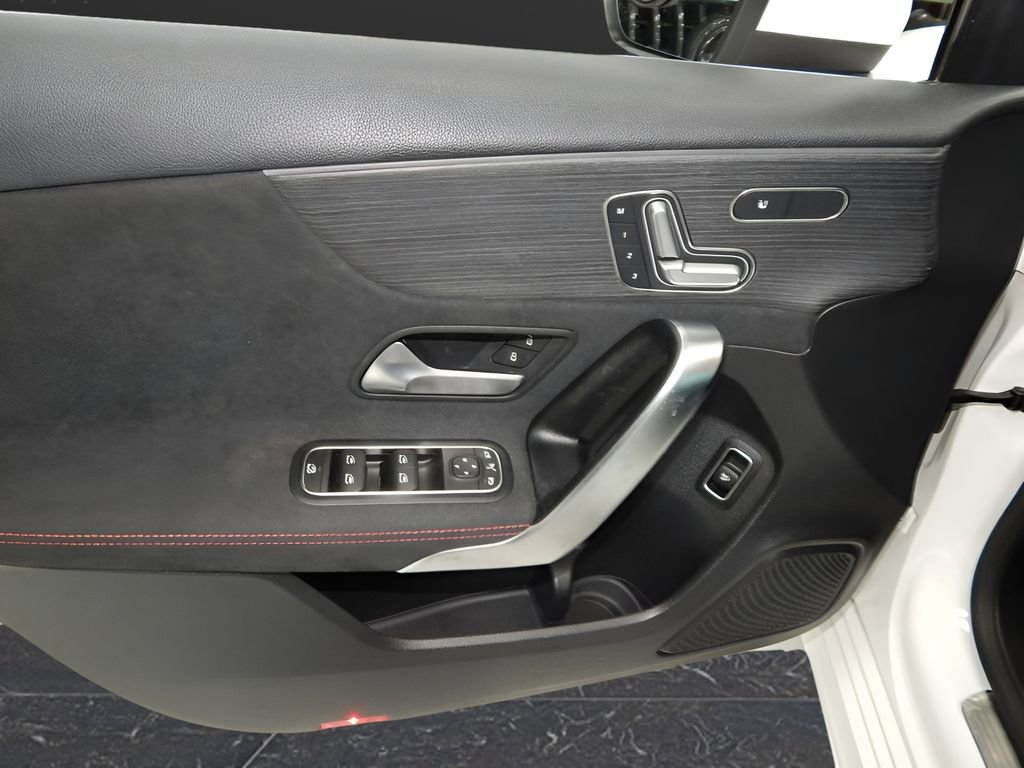 Used 2022 Mercedes-Benz A 220 4MATIC w/ AMG Line image 12