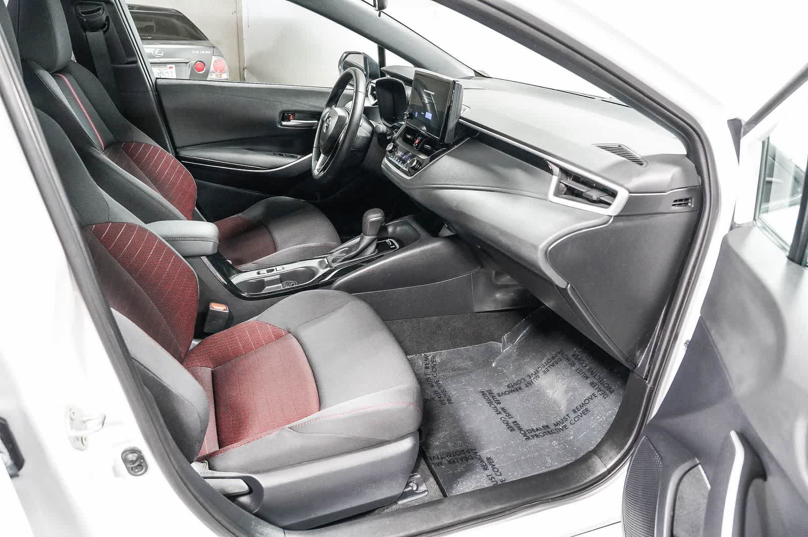 Used 2024 Toyota Corolla SE FWD image 16