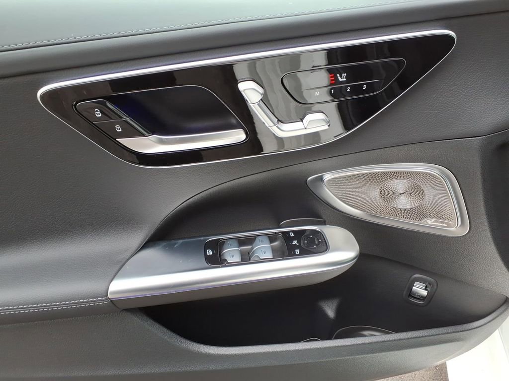 New 2026 Mercedes-Benz C 300 4MATIC Sedan image 12