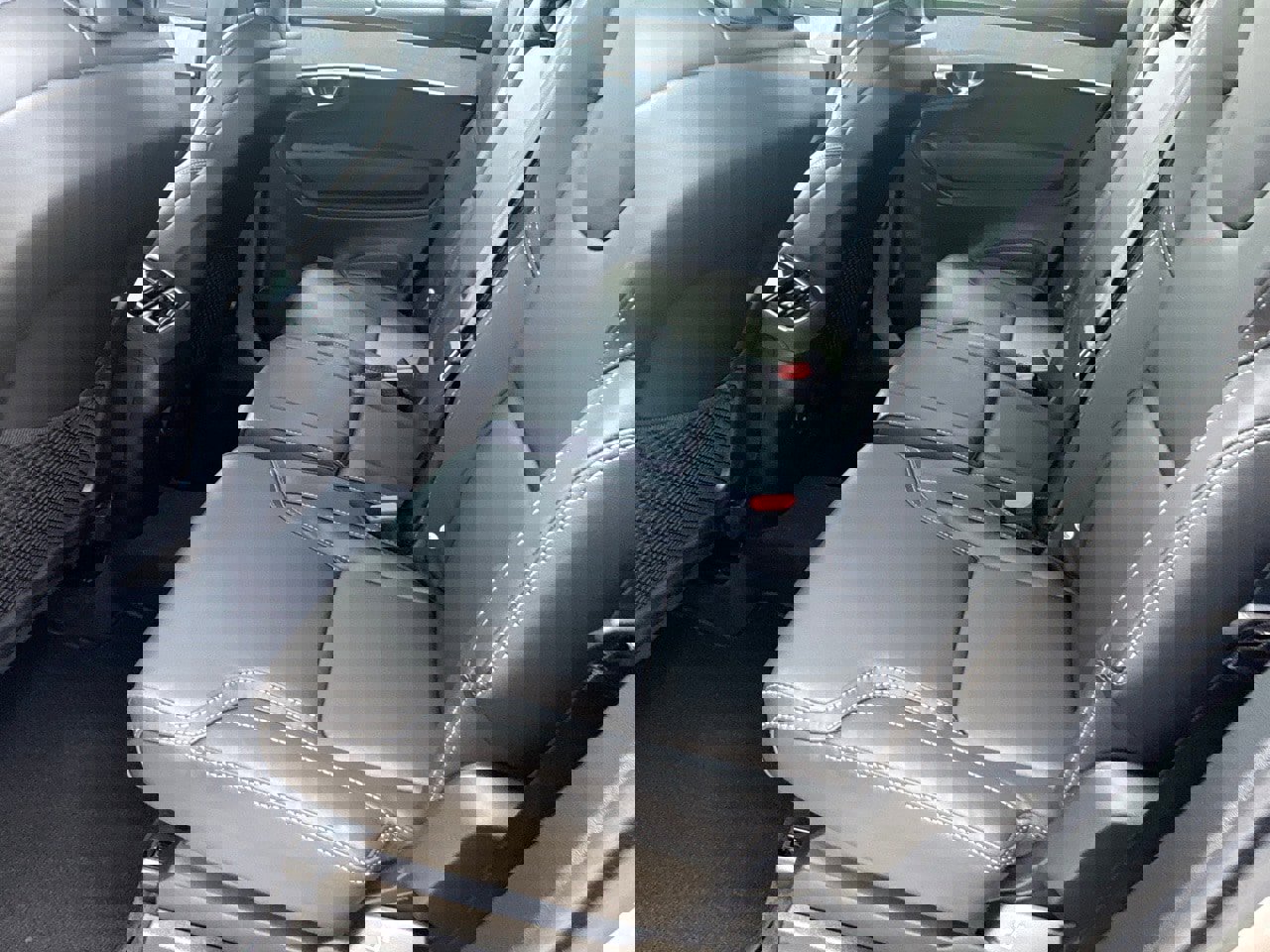 New 2026 Volvo XC90 B5 Ultra w/ Protection Package Premier image 21