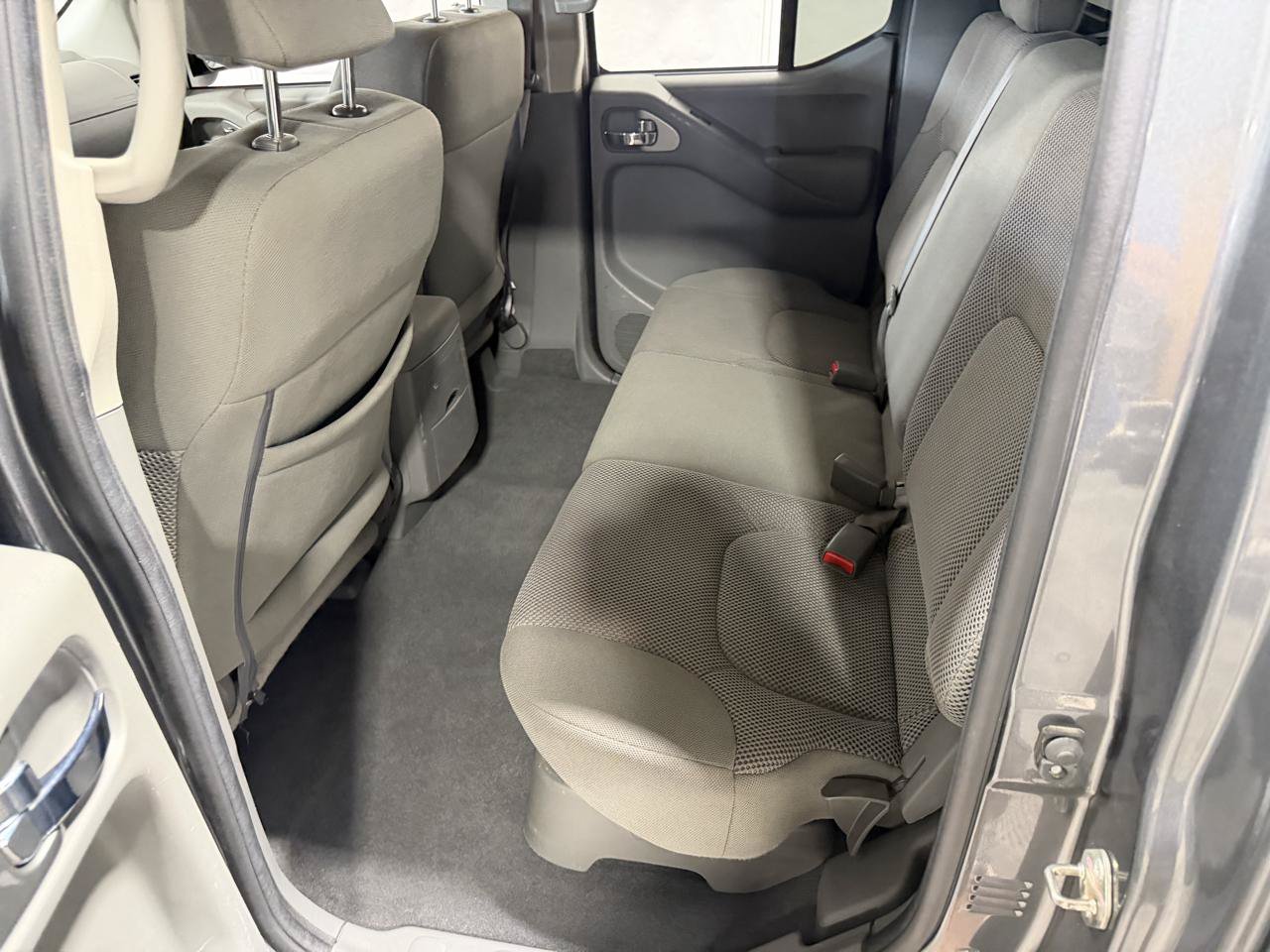 Used 2019 Nissan Frontier SV AWD/4WD image 19