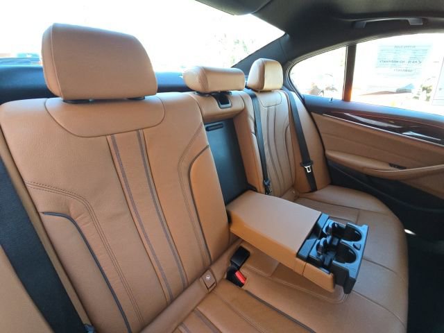 Used 2019 BMW 540i w/ Premium Package RWD image 12