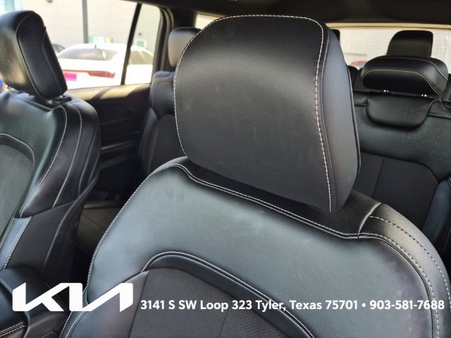 Used 2023 Jeep Grand Cherokee L Laredo AWD/4WD image 22