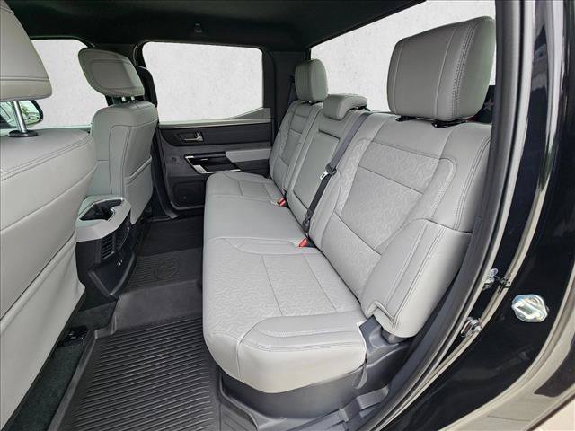 Used 2025 Toyota Tundra Limited AWD/4WD image 19