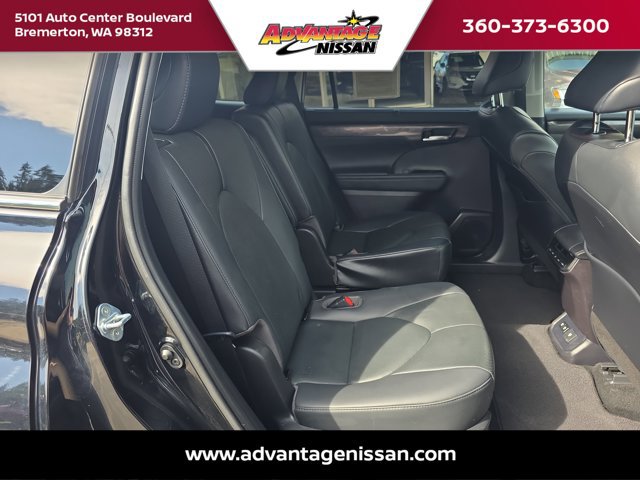 Used 2020 Toyota Highlander Limited AWD/4WD image 19