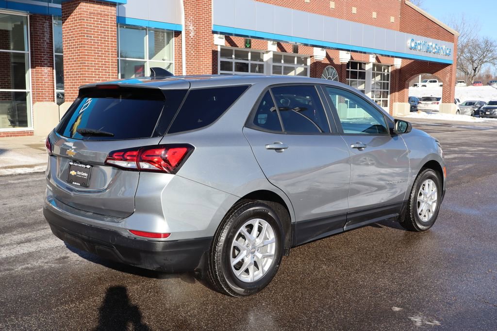 Used 2023 Chevrolet Equinox LS w/ LS Convenience Package image 31