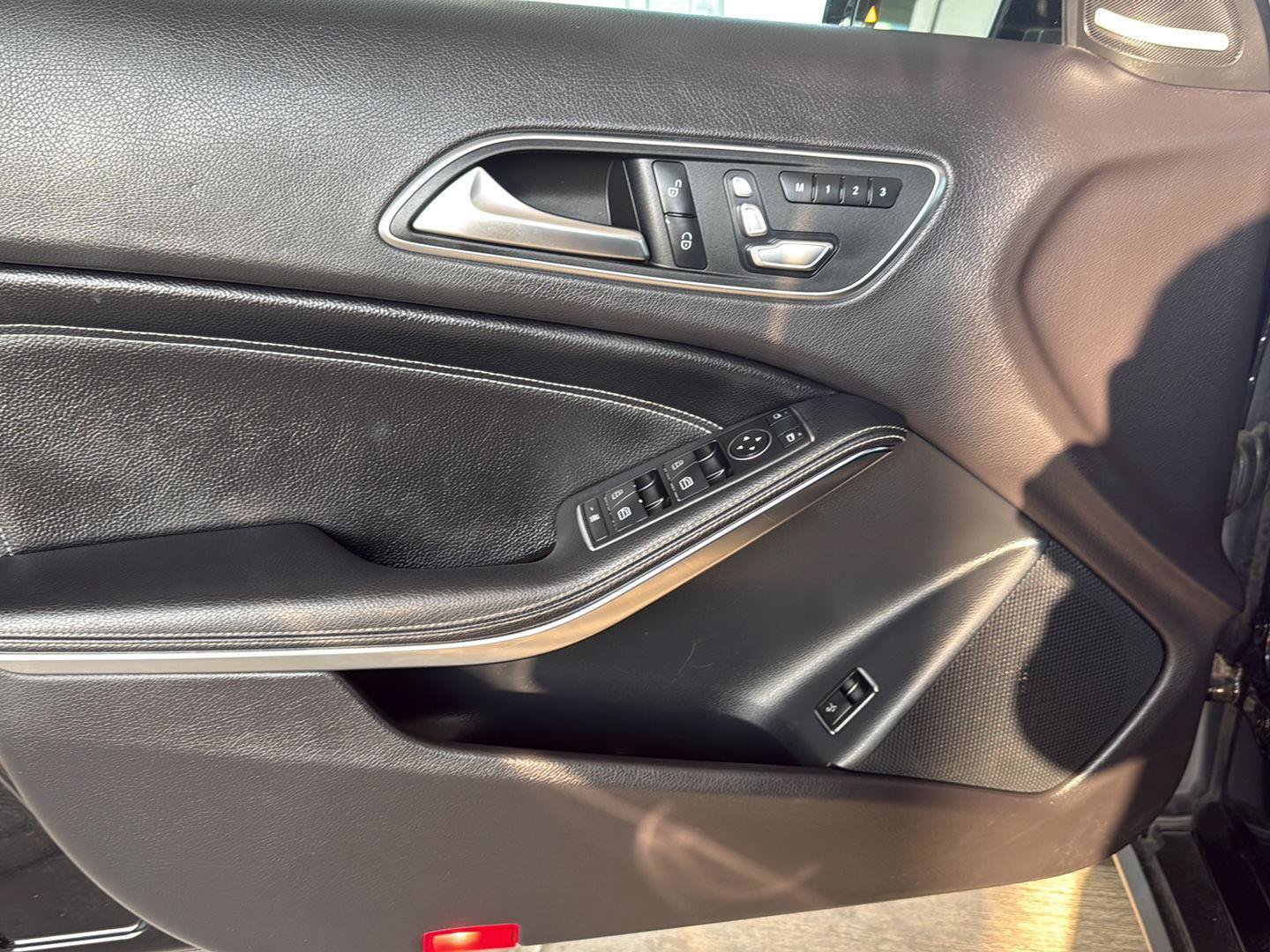 Used 2019 Mercedes-Benz GLA 250 4MATIC w/ Multimedia Package image 13