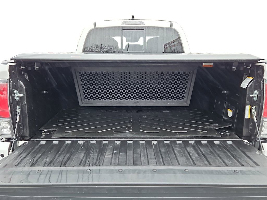 Used 2023 Toyota Tacoma TRD Sport w/ Technology Package image 28