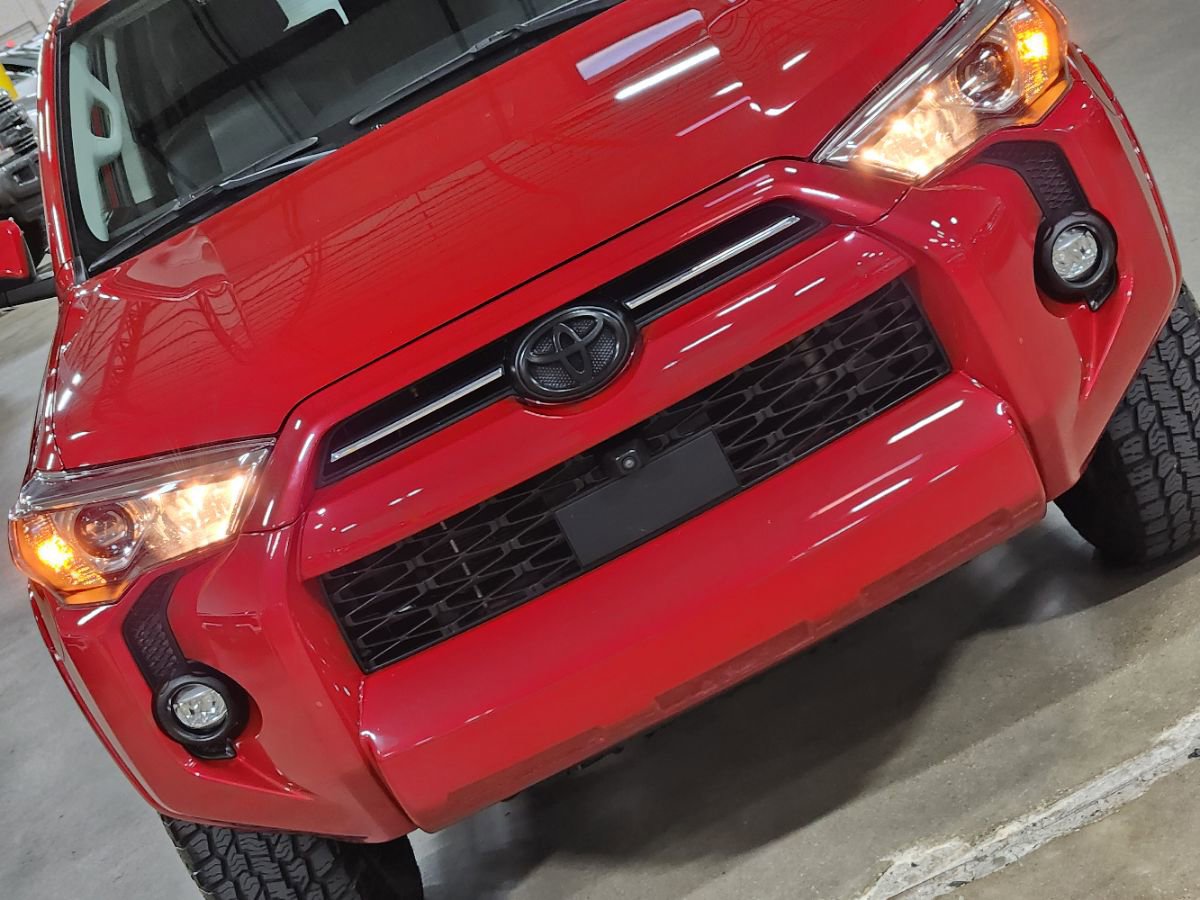 Used 2022 Toyota 4Runner SR5 Premium w/ Moonroof Package image 19