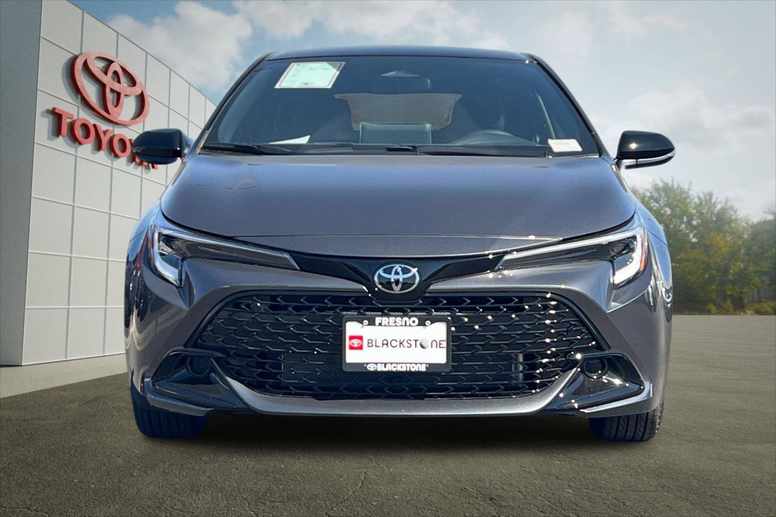 Certified 2027 Toyota Corolla SE w/ SE Premium Package FWD image 8