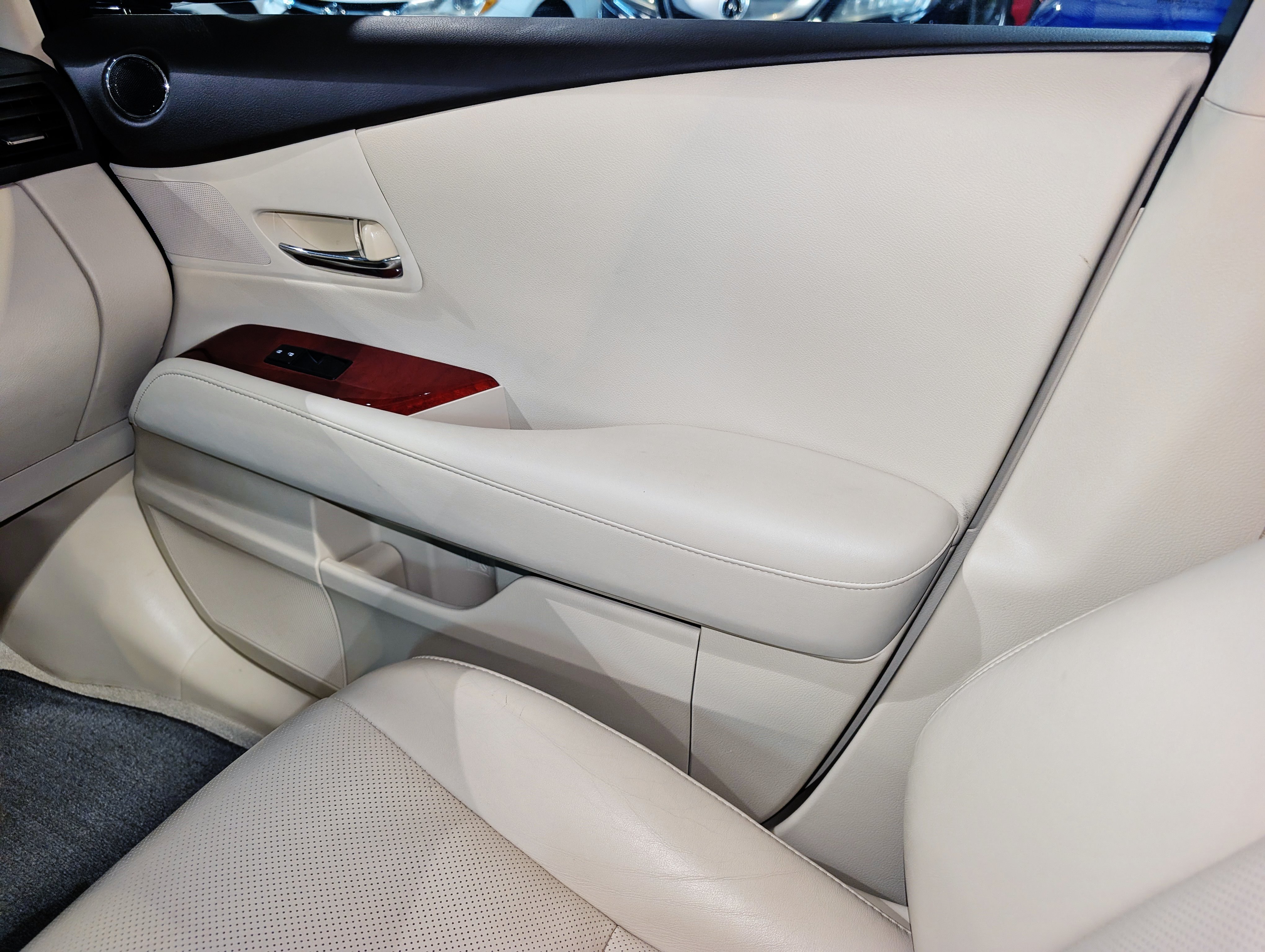 Used 2012 Lexus RX 350 AWD w/ Premium Pkg image 36