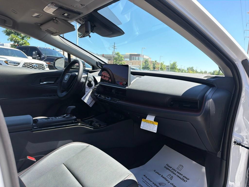 New 2026 Toyota Prius Plug-In Hybrid FWD image 13
